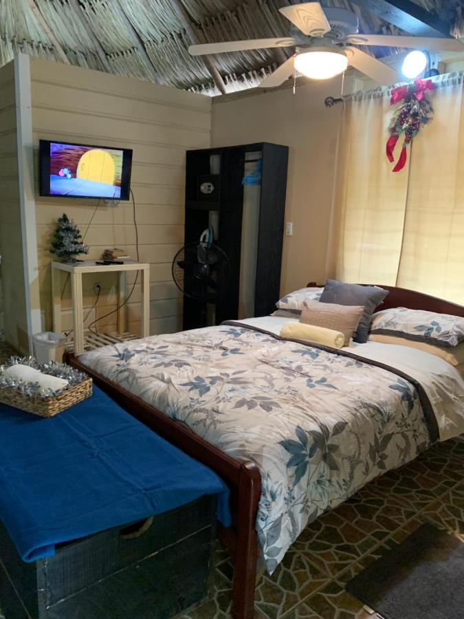 PlacenciaHeavens Gate Beach Bungalows别墅 外观 照片